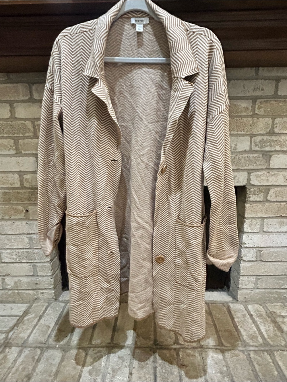 Nine West Blank NYC Women's Tan Chevron Knit Long Coat EUC